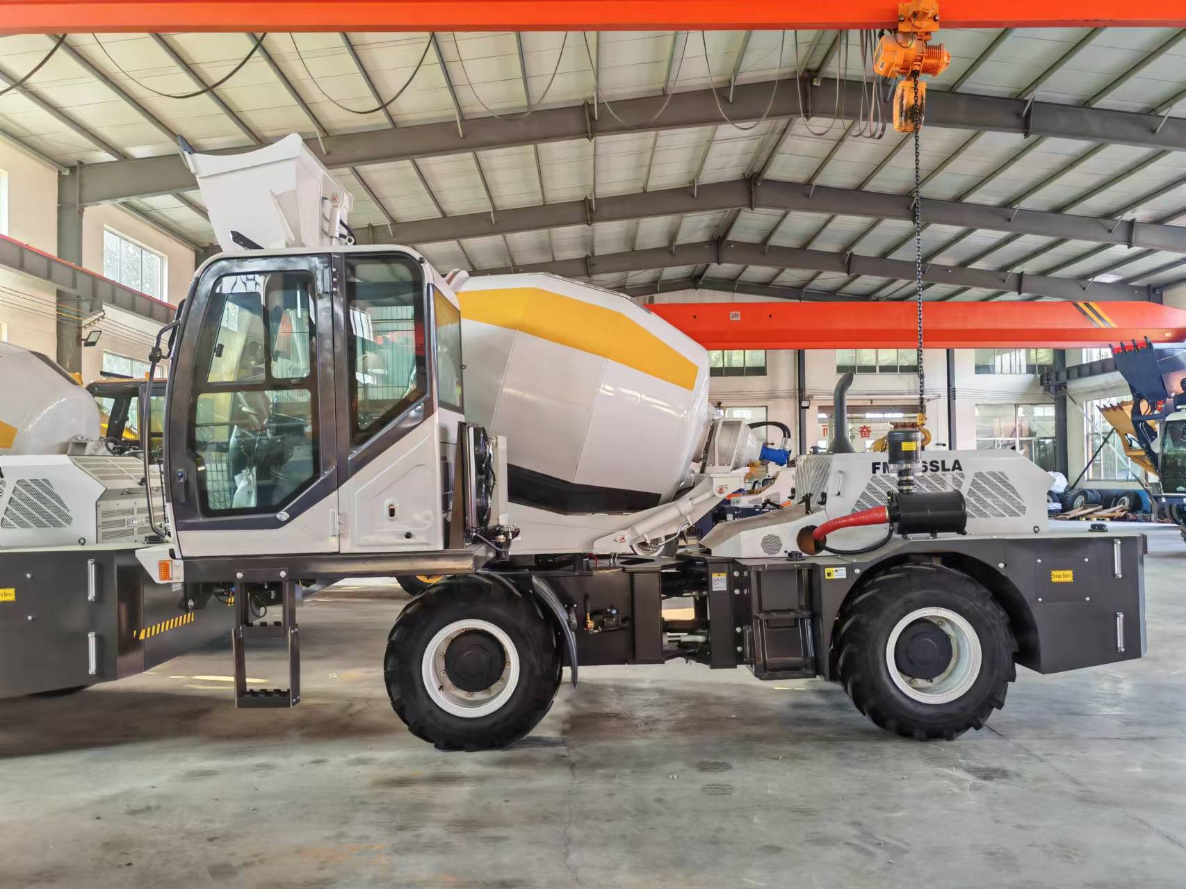 Truk Mixer Beton Self Loading  - Heavy Equipment Mixer ulasan dan harga